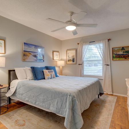 Waterfront Lake Travis Home With Pool Access! Point Venture Esterno foto