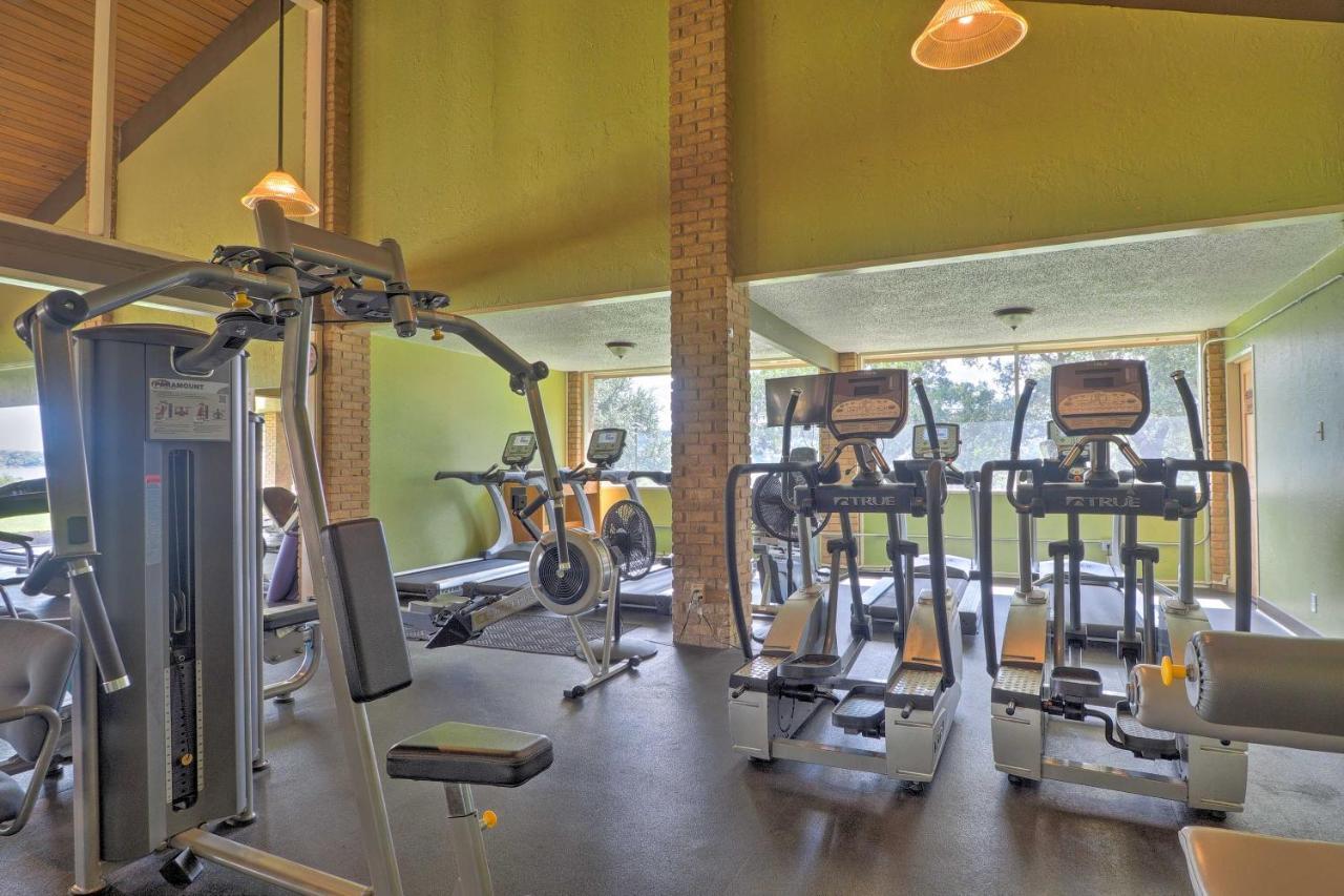 Waterfront Lake Travis Home With Pool Access! Point Venture Esterno foto